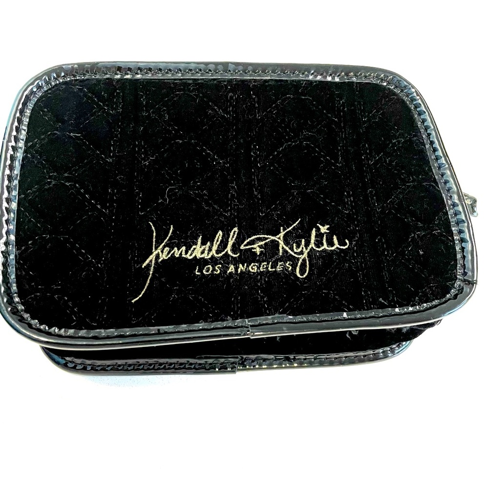 Kendall & Kylie Black Cosmetic Case